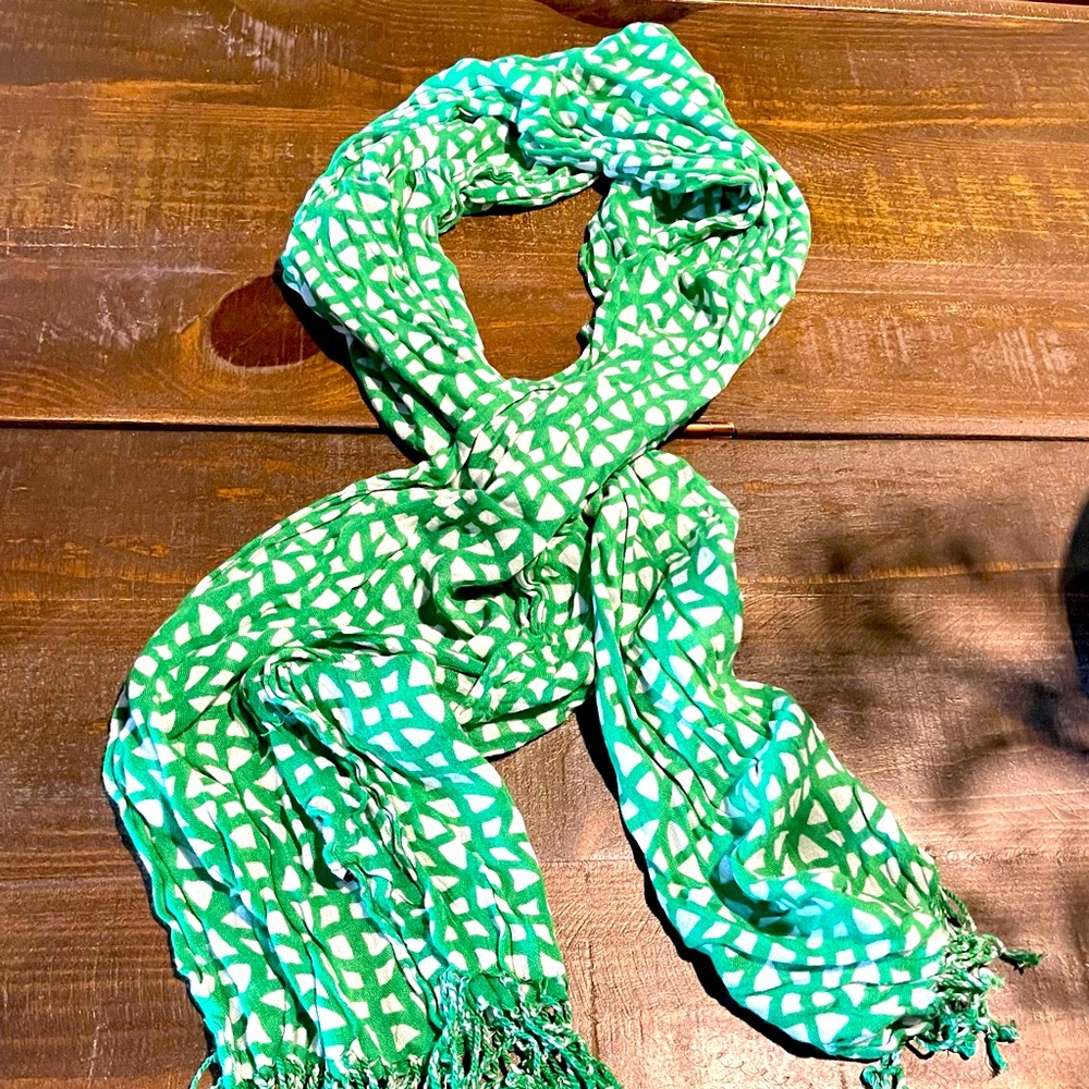 Isaac Mizrahi Live Geometric Circle and Line Scarf